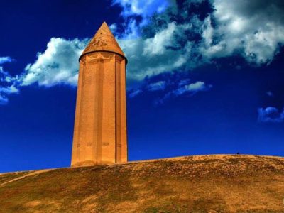 میل گنبد؛ شکوه بلندترین میل آجری جهان و میراث ماندگار معماری ایرانی